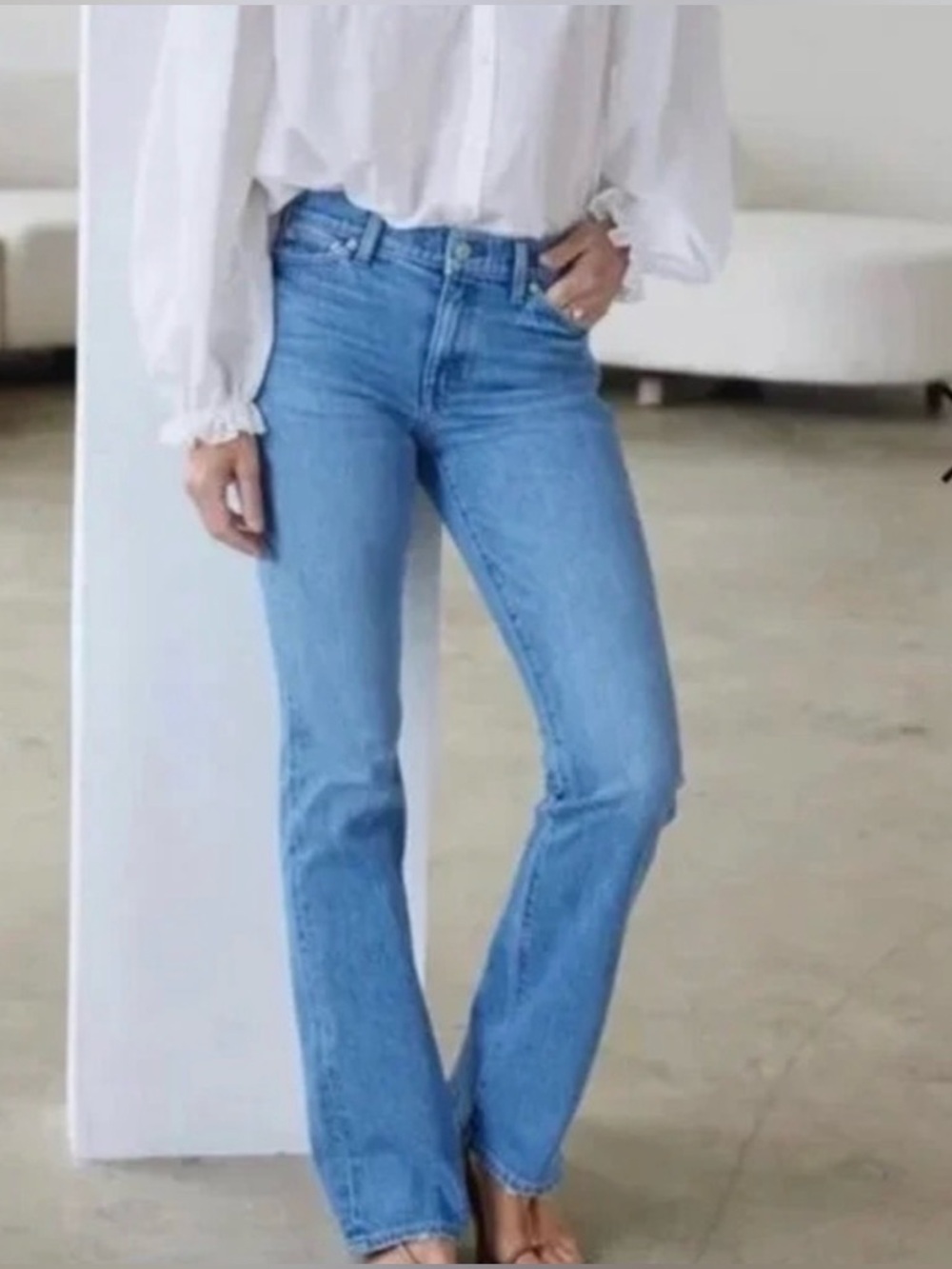 AYR The Hangout Jeans 26 High Rise
Bootcut Medium Wash